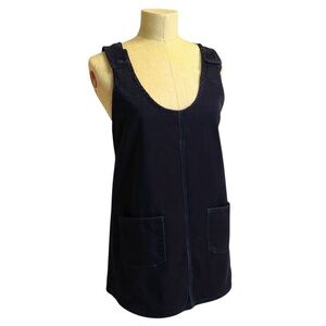 Black Sleeveless Tunic with Pockets